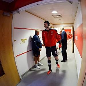 Arsenal's Petr Cech Gears Up for Arsenal vs. Everton (2015/16)