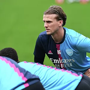 Arsenal's Rob Holding Gears Up for West Ham Clash in Premier League Showdown (2022-23)