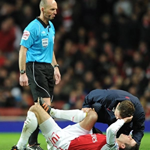 Arsenal's Robin van Persie Receives Treatment vs Manchester United (2011-12)