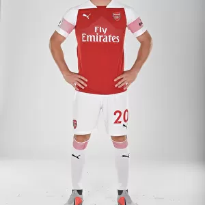 Arsenal's Shkodran Mustafi at 2018/19 First Team Photo Call