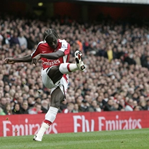 Arsenal's Triumph: Bacary Sagna Shines in 3-1 Barclays Premier League Victory over Birmingham City (17/10/09)