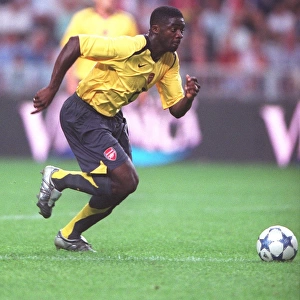 Arsenal's Triumph: Kolo Toure's Victory in the 2005 Amsterdam Tournament against Ajax