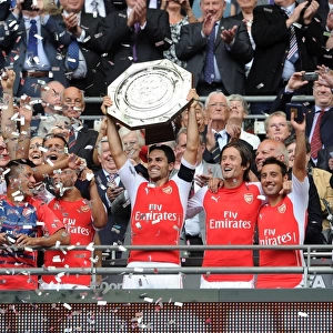 Arsenal's Winning Squad: Sanchez, Oxlade-Chamberlain, Arteta, Rosicky, Cazorla & Wenger Lift FA Community Shield (2014)
