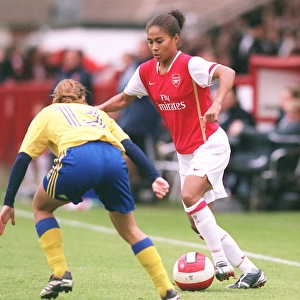 Arsenal's Yankey Scores Twice as Arsenal Ladies Advance to UEFA Cup Final: 3-0 Victory over Brondby's Falk