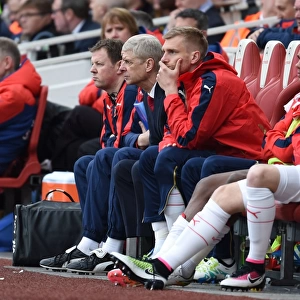 Arsene Wenger and Per Mertesacker on Arsenal Bench during Arsenal vs Watford, Premier League 2015-16