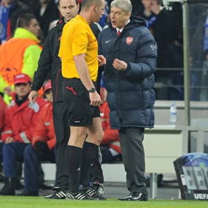 Arsene Wenger Protests to Referee Martin Hansson after Porto's Second Goal in UEFA Champions League Clash
