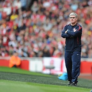 Arsenla assistant manager Pat Rice. Arsenal 1: 2 Aston Villa, Barclays Premier League