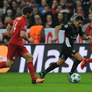 Battle of the Midfield: Alexis Sanchez vs. Xabi Alonso - Arsenal vs. Bayern Munich, Champions League
