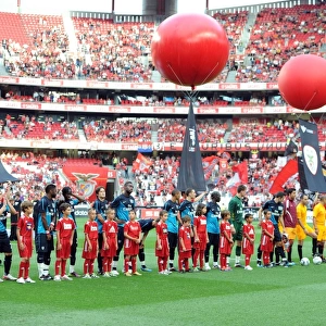 Season 2011-12 Framed Print Collection: Benfica v Arsenal 2011-12