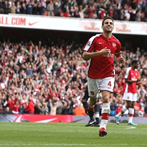 Cesc Fabregas celebrates scoring the 4th Arsenal goal. Arsenal 6:2 Blackburn Rovers. Barclays Premier League