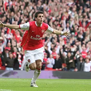 Cesc Fabregas's First Goal for Arsenal: A Memorable Moment Against Manchester United, 2007