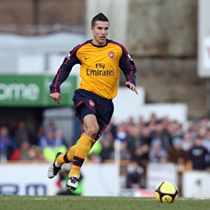 Determined Robin van Persie Leads Arsenal to 0-0 Draw Against Cardiff City in FA Cup