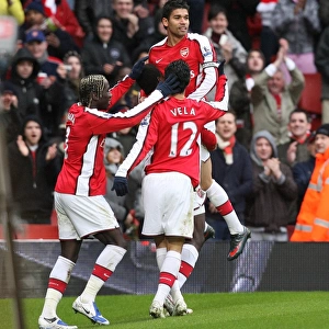 Eduardo celebrates scoring the 2nd Arsenal goal with