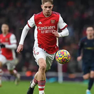 Emile Smith Rowe Shines: Arsenal's Victory Over Burnley in the Premier League 2021-22