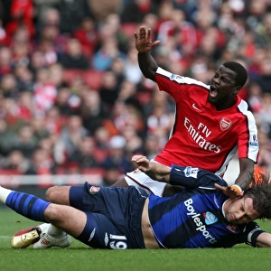 Emmanuel Eboue (Arsenal) Lorik Cana (Sunderland). Arsenal 2: 0 Sunderland