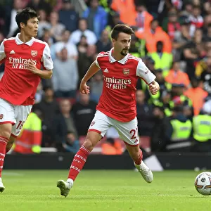 Fabio Vieira vs. Tottenham: Arsenal's Midfield Battle in the 2022-23 Premier League Clash