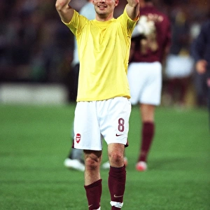 Freddie Ljungberg (Arsenal) celebrates at the end of the match