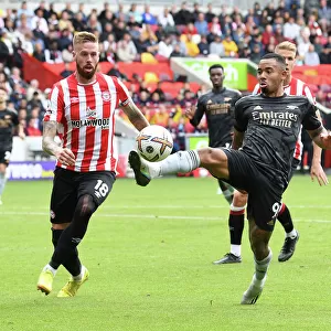 Gabriel Jesus Faces Off Against Pontus Jansson: Brentford vs. Arsenal, Premier League 2022-23