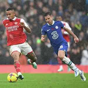 Gabriel Jesus Outsmarts Azpilicueta: A Crucial Turning Point in the Exciting Chelsea vs. Arsenal Battle, Premier League 2022-23