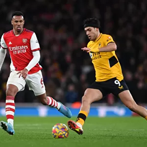 Gabriel Magalhaes vs. Raul Jimenez: Intense Battle in Arsenal vs. Wolverhampton Wanderers Clash