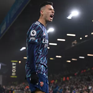 Gabriel Martinelli Scores First Arsenal Goal: Leeds United vs. Arsenal, Premier League 2021-22 - Martinelli's Debut Strike for the Gunners