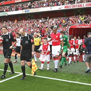 Matches 2006-07 Photographic Print Collection: Arsenal v Fulham 2006-07