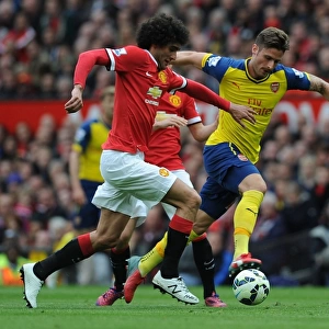 Giroud Surges Past Fellaini: Manchester United vs. Arsenal, Premier League 2014-15