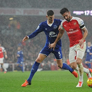 Giroud vs Stones: A Footballing Duel at the Emirates - Arsenal vs Everton, 2015/16 Premier League