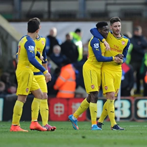 Giroud and Welbeck Celebrate Arsenal's Victory: Crystal Palace vs Arsenal, Premier League 2014-15