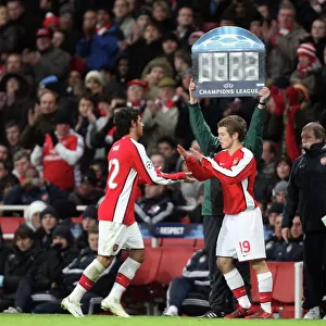 Jack Wilshere comes on for Carlos Vela (Arsenal)
