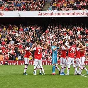 LONDON, ENGLAND - JULY 28: The Arsenal team line up before the Emirates Cup match between Arsenal
