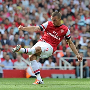 Lukas Podolski's Stunning Free-Kick: Arsenal Crushes Southampton 6-1 (2012-13 Premier League)