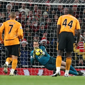 Manuel Almunia (Arsenal) saves Geovanni (Hull) penalty. Arsenal 3: 0 Hull City