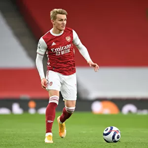 Martin Odegaard Plays On: Arsenal vs. Tottenham at Empty Emirates Stadium - Premier League 2021