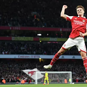 Martin Odegaard Scores First Arsenal Goal: Arsenal 1-0 Chelsea (Premier League 2022-23)