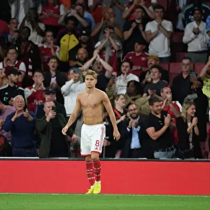 Martin Odegaard Shines: Arsenal Crushes Aston Villa in His Debut (2022-23 Premier League)