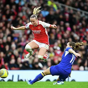 Mead vs. Reiten: Battle of the Stars in Arsenal vs. Chelsea Women's Super League (2023-24) - A Clash at Emirates Stadium