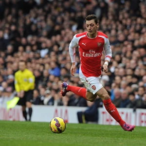 Mesut Ozil in Action: Tottenham vs. Arsenal, Premier League 2014-15