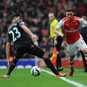 Mesut Ozil Outsmarts Emre Can: Arsenal vs. Liverpool, Premier League 2014-15