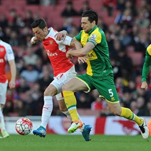 Mesut Ozil vs Russell Martin: A Battle at Arsenal vs Norwich City, Premier League 2015-16