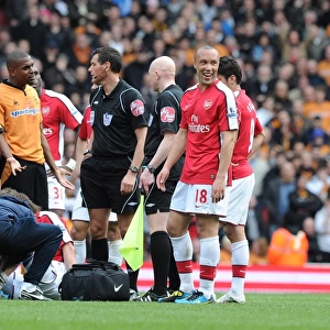 Mikael Silvestre (Arsenal) confronts Wolves captain Carl Henry after being sent off for a challenge on Tomas Rosicky. Arsenal 1: 0 Wolverhampton Wanderers, FA Barclays Premier League, Emirates Stadium, Arsenal Football Club, 3 / 4 / 2010. Credit : Stuart MacFarlane / Arsenal