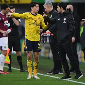 Mikel Arteta Coaches Arsenal at Burnley: Premier League Clash (2019-20)