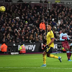 Pepe Scores Arsenal's Second: West Ham United vs Arsenal FC, Premier League 2019-20