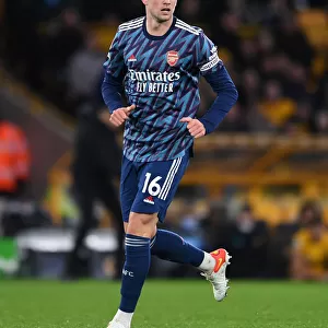 Rob Holding Focuses in Arsenal's Battle at Molineux: Wolverhampton Wanderers vs Arsenal, Premier League 2021-22