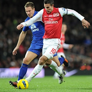 Robin van Persie Surges Past Phil Jagielka: Arsenal vs. Everton, Premier League 2011-12