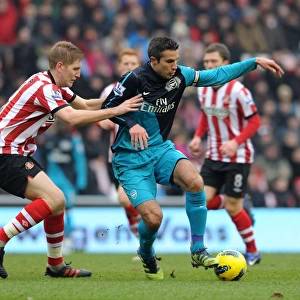 Robin van Persie's Brace: Arsenal Triumphs Over Sunderland 2-1 in Premier League