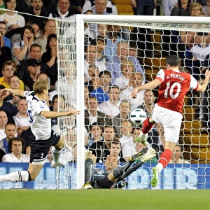 Robin van Persie's Dramatic Hat-Trick: Arsenal vs. Tottenham, 20/4/11