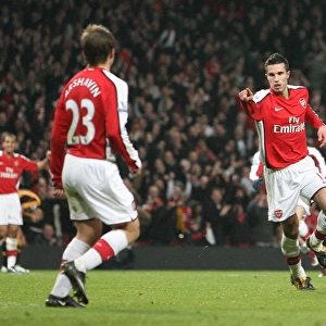 Robin van Persie's Thrilling FA Cup Goal: Arsenal's 2-1 Victory Over Hull City (April 2009)
