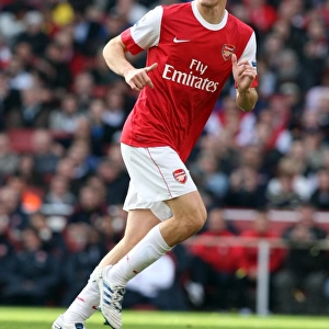Sebastien Squillaci (Arsenal). Arsenal 1: 0 West Ham United. Barclays Premier League