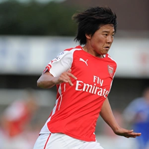 Shinobu Ohno in Action: Chelsea Ladies vs. Arsenal Ladies WSL Match, 2014